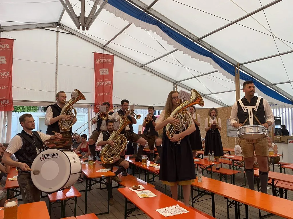 Foto der Blechschinda